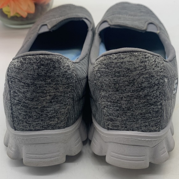 Skechers Gray Flat Memory Foam Loafer Size 9. SKT3916 - Picture 4 of 9